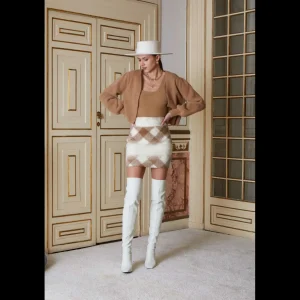 CAPPELLO GIULIA N A FALDA LARGA