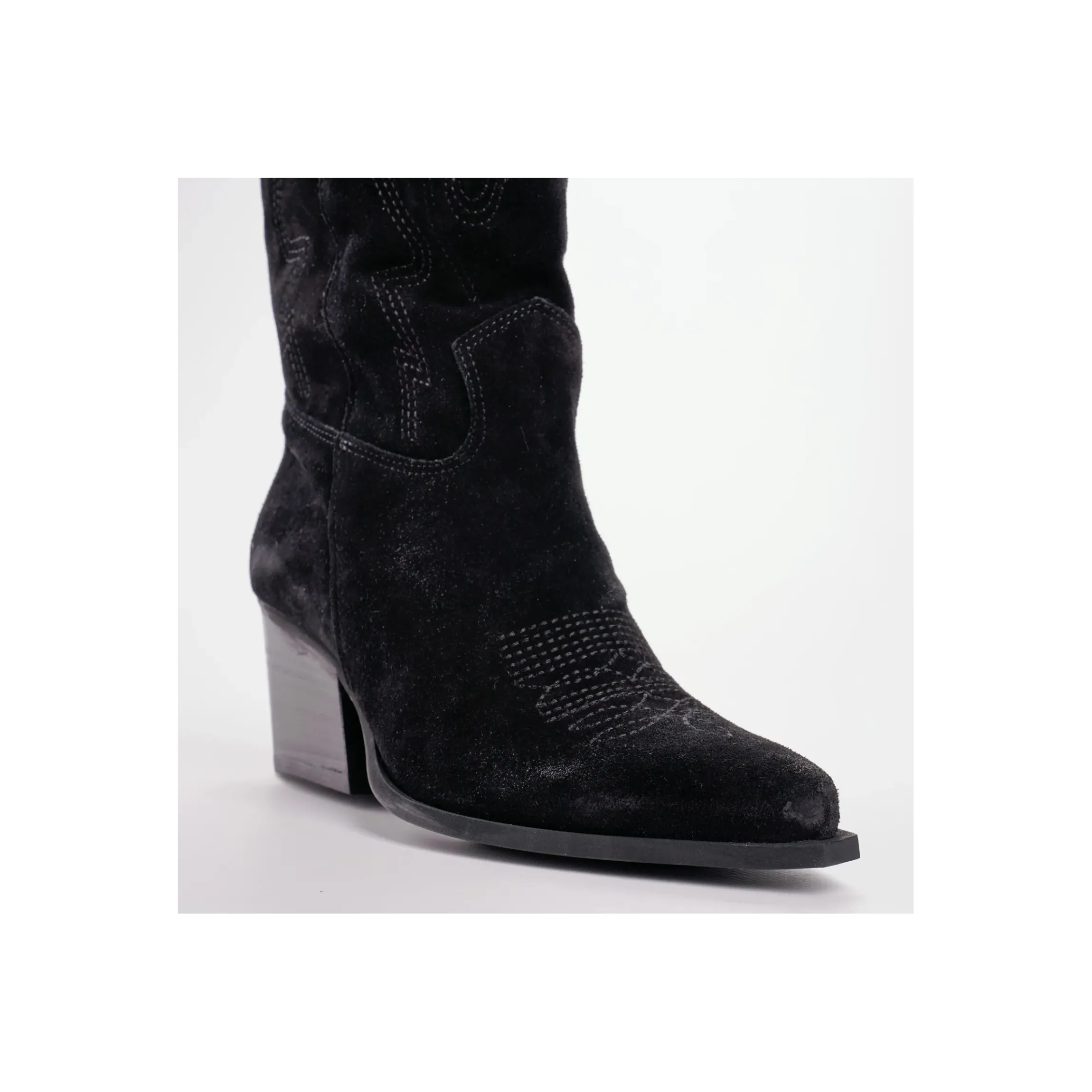 milu_milano_texano_in_cam_2.webp MILU' MILANO TEXANO IN CAMOSCIO