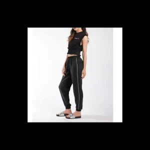 Pantalone Marc Ellis