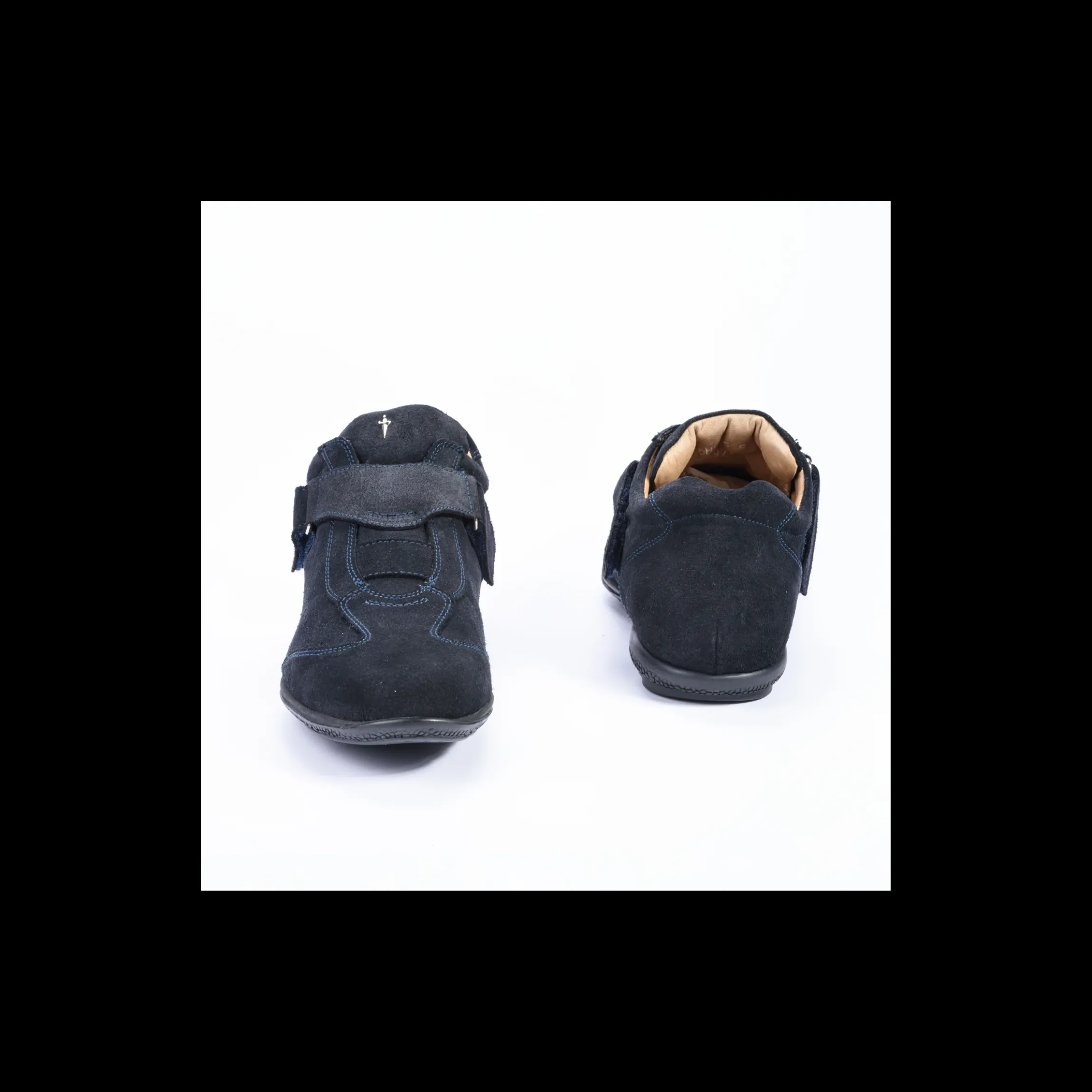 sneakers_a_strappo_in_cam_2.webp Sneakers a strappo in camoscio Cesare Paciotti 4US