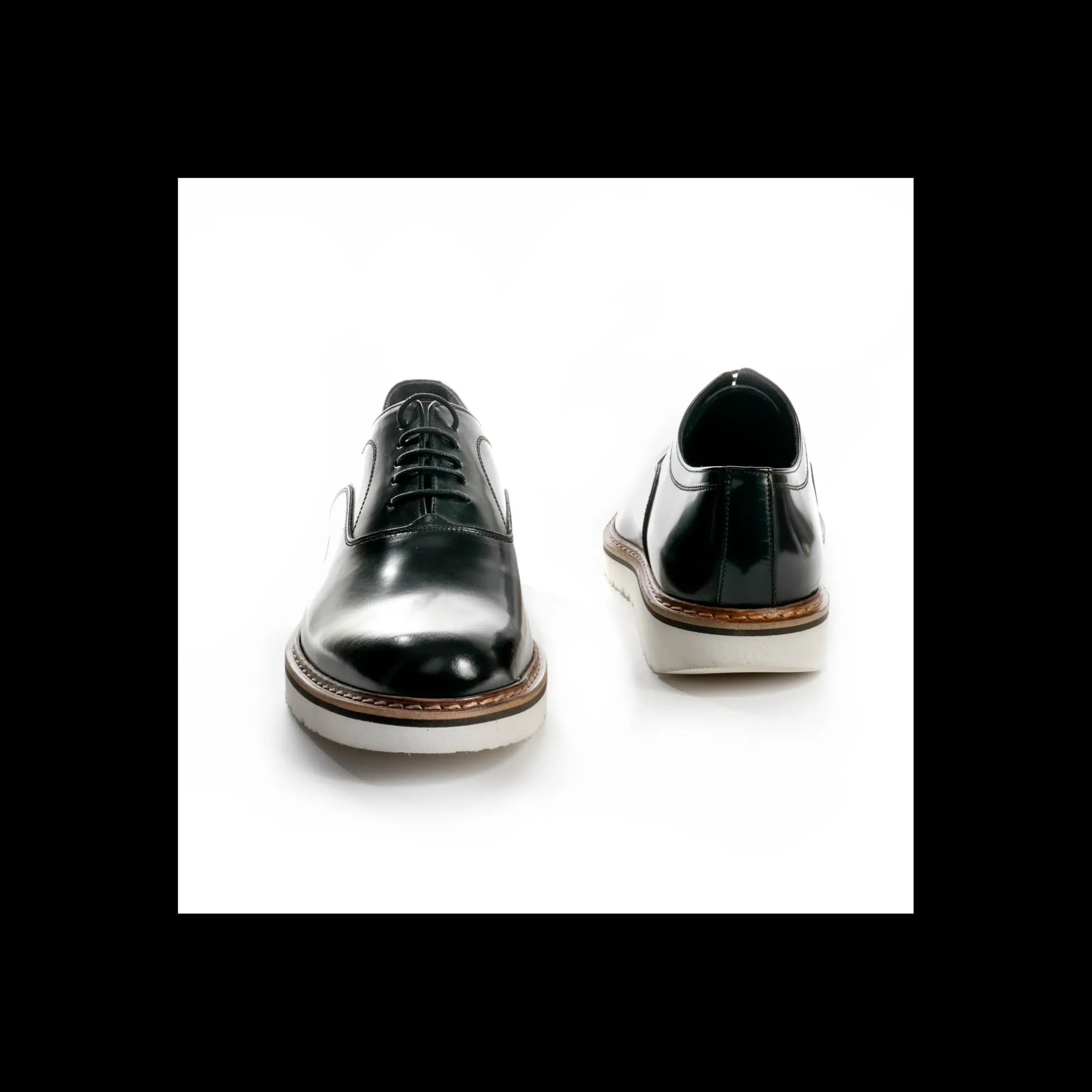 stringata_andrea_nobile_i_0-1.webp Stringata Andrea Nobile in pelle lucida