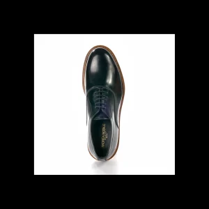 Stringata Andrea Nobile in pelle lucida