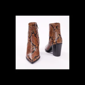 Tronchetto Osvaldo Rossi a punta